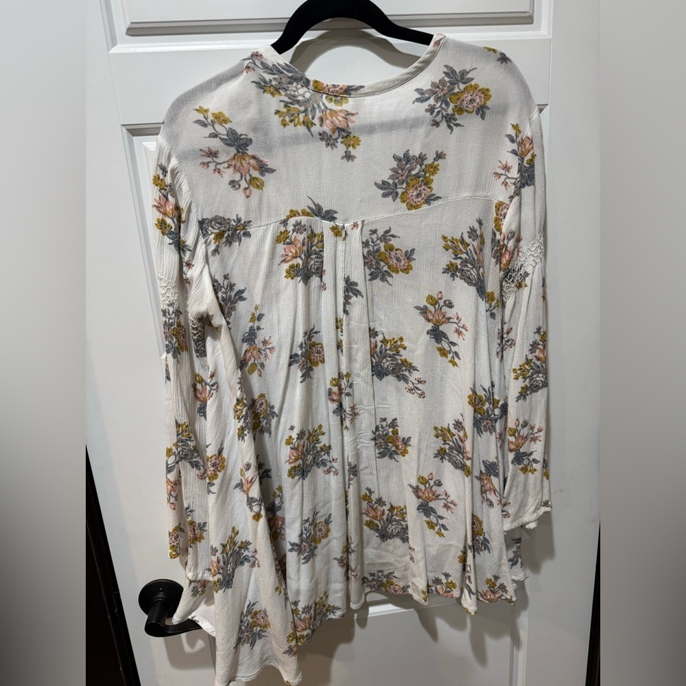 Free People White Tunic with Yellow Floral Design - Picture 7 of 7